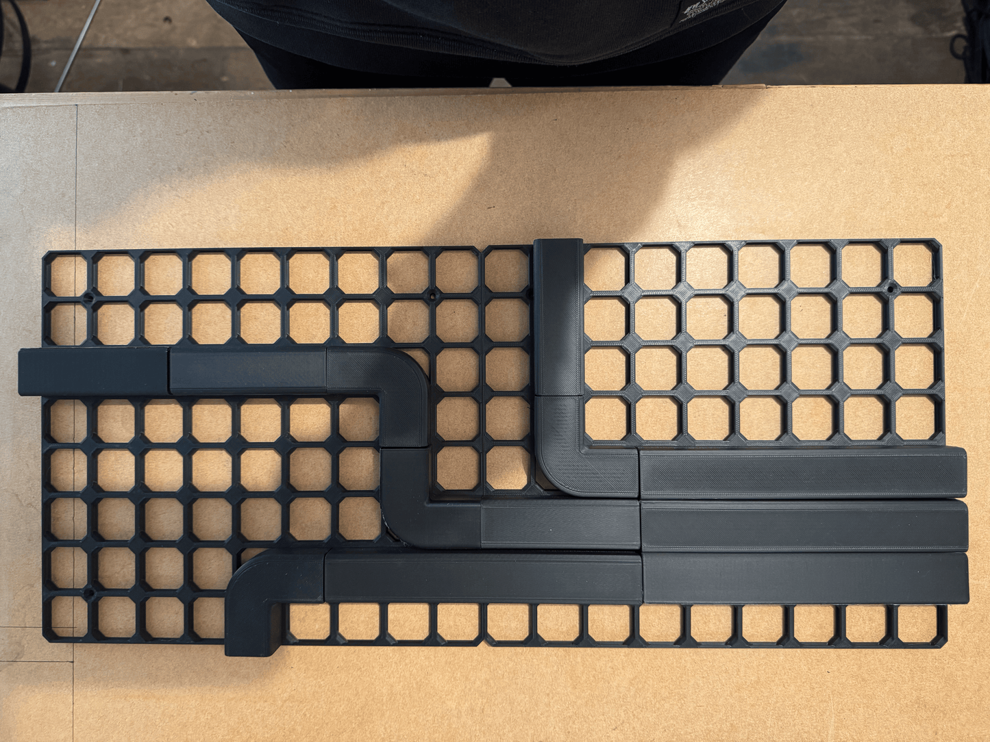 Starter Pack: Modular Magnetic Cable Management